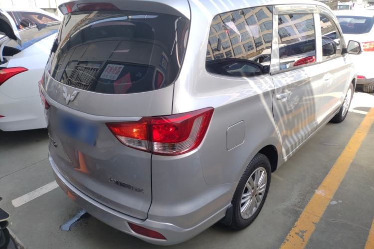 Used Wuling Hongguang 2015 1.5L S1 Standard China V-Emission Standards
