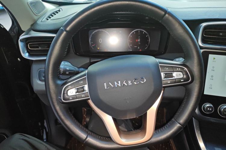 Used Lynk & Co 01 2017 2.0T Two-Wheel Drive Pro Edition
