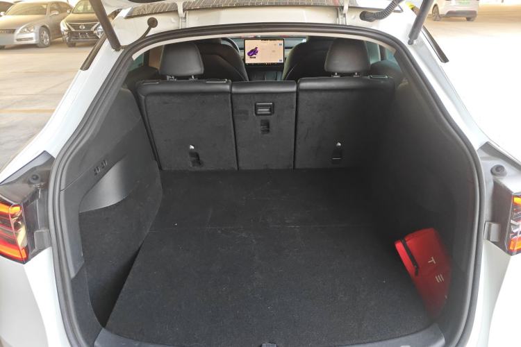 Used Tesla Model Y 2022 Rear-Wheel-Drive Version
