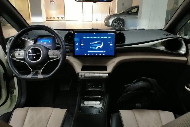 Used BYD Dolphin 2024 Honor Edition 420km Fashion Version
