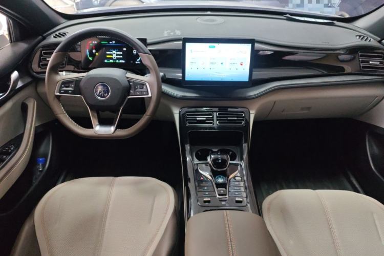 Used BYD Qin PLUS 2024 HONOR Edition DM-i 55KM Leading Model
