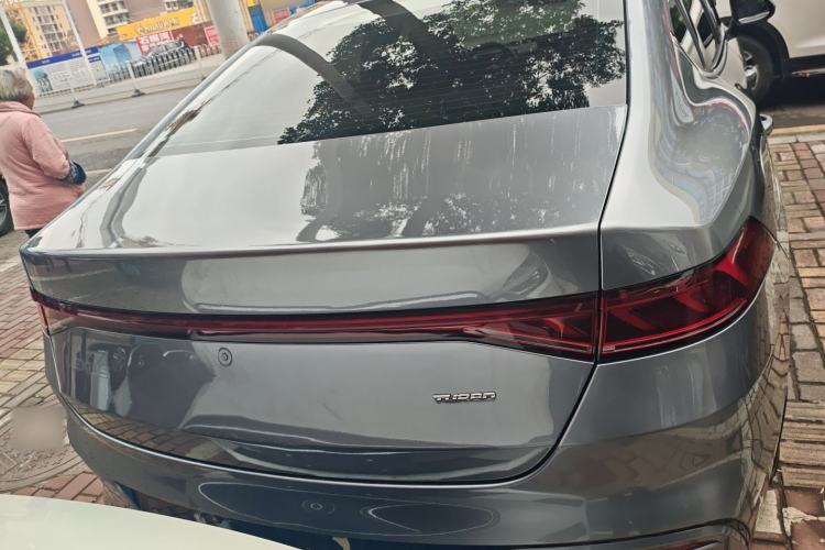 Used BYD Qin PLUS 2024 HONOR Edition DM-i 55KM Leading Model
