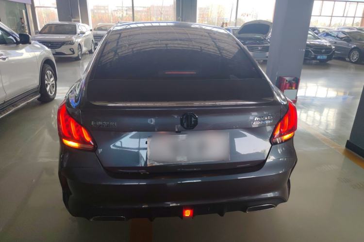 Used MG 5 2021 180 DVVT Manual Youth Luxury Edition
