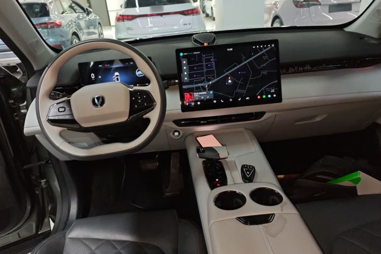 Used Changan UNI-Z New Energy 2024 Blue Whale Smart Electric iDD 125km Excellence Model
