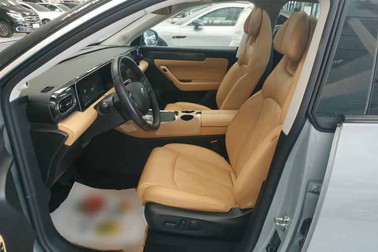 Used Leapmotor C11 2024 Range-Extended 300 Luxury Edition