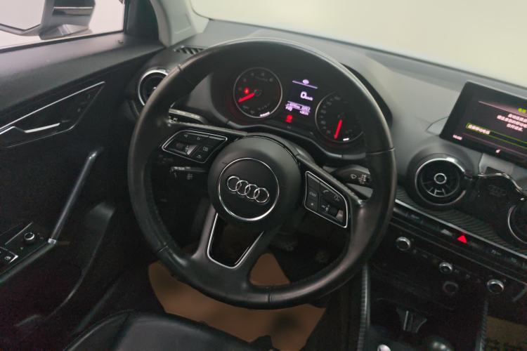 Used Audi Q2L 2020 35 TFSI Fashion Dynamic Model
