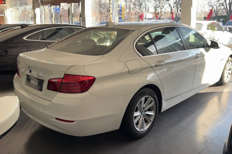 Used BMW 5 Series 2014 520Li Elegant Model
