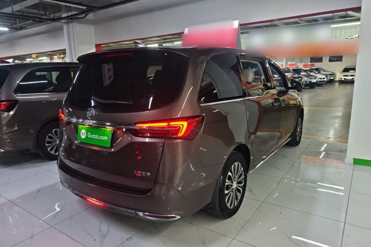 Used Buick GL8 2023 Land Executive Class Smart Enjoyment Model
