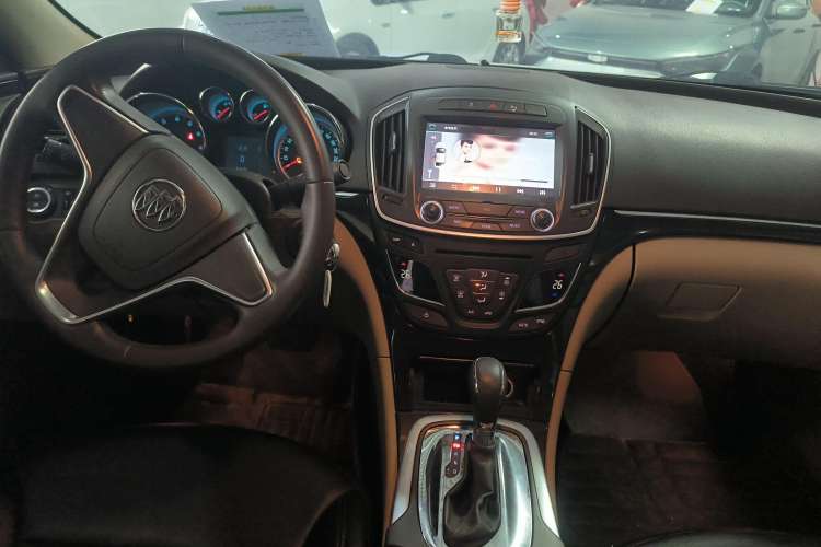 Used Buick Regal 2015 2.0L Leading Fashion Edition
