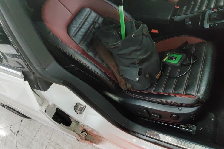 Used Volkswagen FAW-Volkswagen CC 2016 1.8TSI Luxury Model
