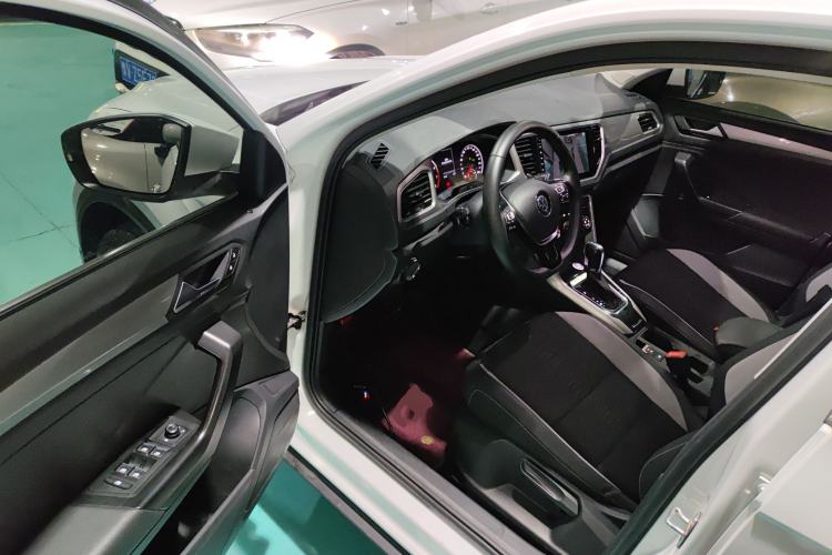 Used Volkswagen T-ROC 2020 230TSI DSG Two-Wheel Drive Advanced Version
