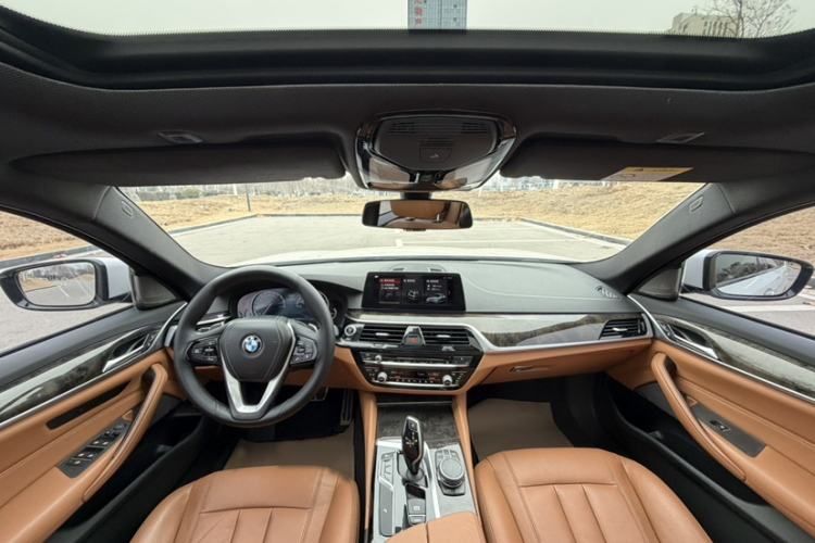 Used BMW 5 Series 2018 530Li Leading Model M Sport Package
