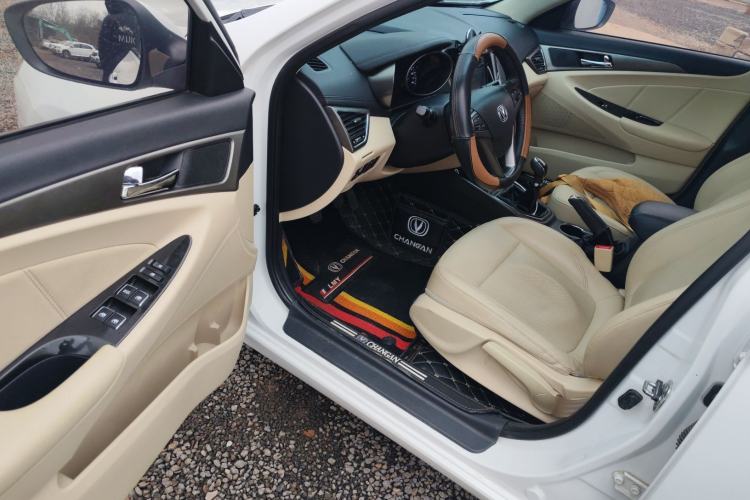 Used Changan Eado 2016 1.6L Manual Fashion Edition
