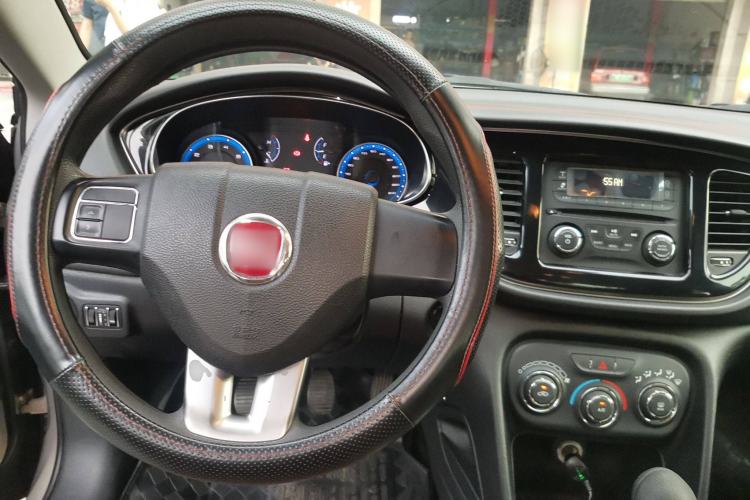 Used Fiat Viaggio 2015 1.4T Manual Enjoyment Edition
