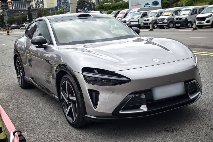 Used  YU7 2025 Ultra-Long Range High-Performance All-Wheel-Drive Max Edition
