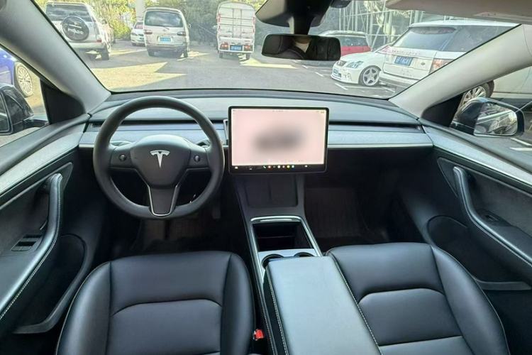 Used Tesla Model Y 2024 Long-Range All-Wheel-Drive Version