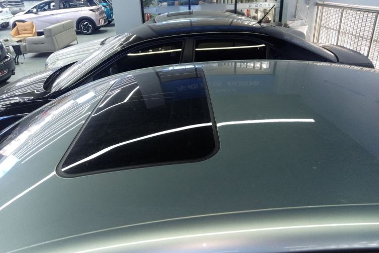 Used Roewe D6 2025 450km Deluxe Edition
