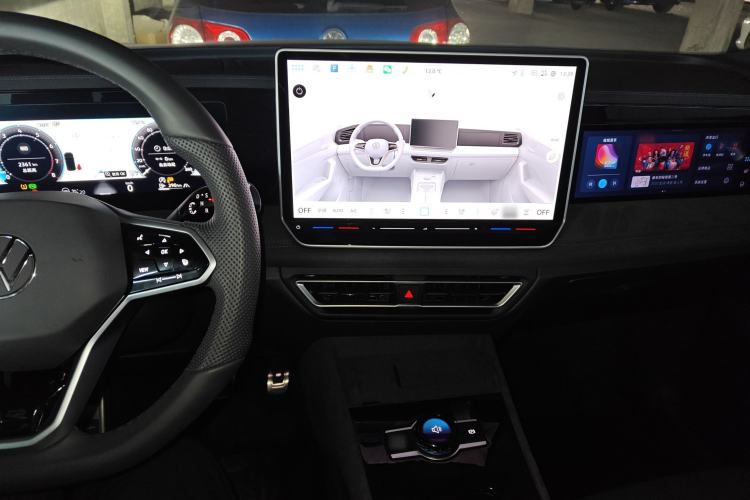 Used Volkswagen Tiguan L 2024 PRO 380TSI Four-Wheel Drive R-Line Prestige Edition
