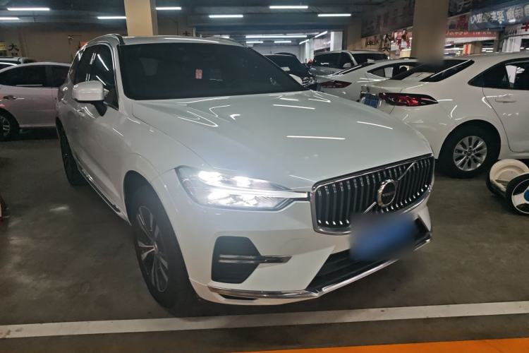Used Volvo XC60 2024 B5 4x4 Smart Luxury Edition
