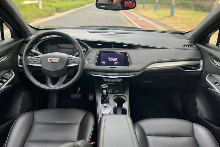 Used Cadillac XT4 2020 Revised Version 28T Two-Wheel Drive Leading Edition
