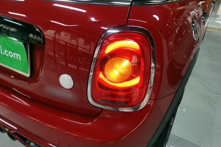 Used  MINI 2016 2.0T COOPER S Pioneer Edition Five-Door Model
