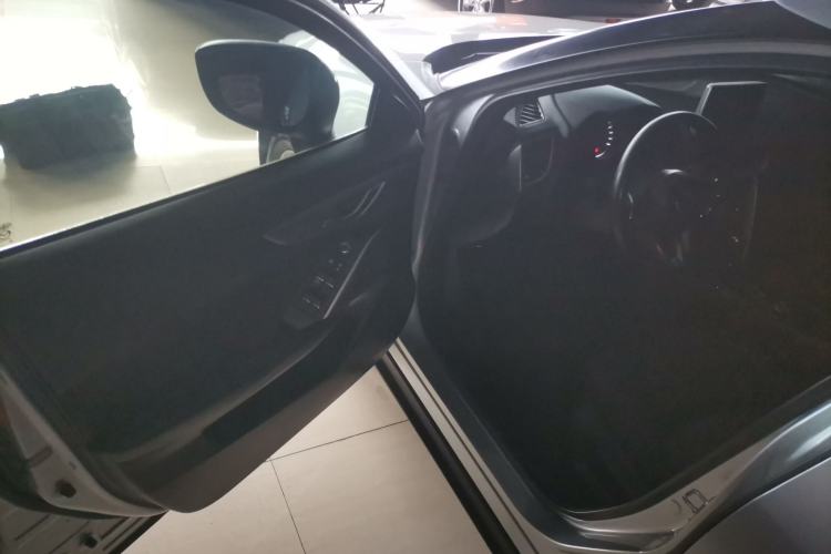 Used Mazda CX-4 2018 2.0L Automatic Two-Wheel Drive Blue Sky Dynamic Version China V Standard
