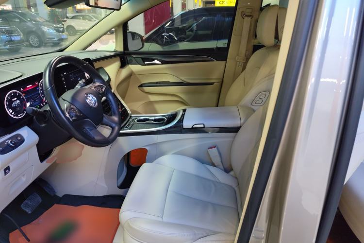 Used Buick GL8 2022 ES Landtrek 653T Luxury Edition
