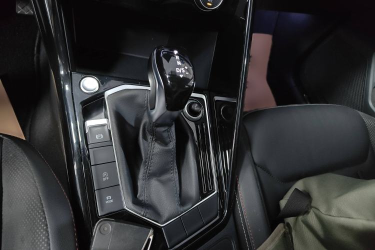 Used Volkswagen Tayron 2019 330TSI Two-Wheel Drive Luxury Model China VI Standard