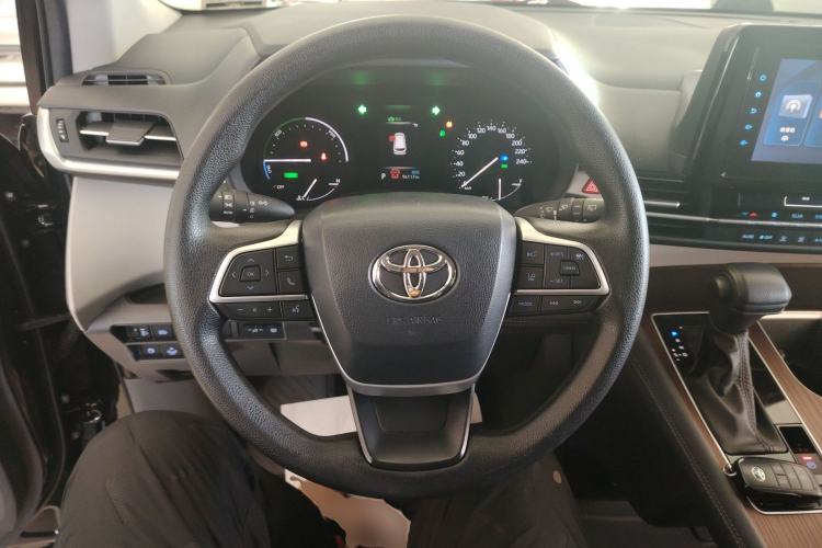 Used Toyota Sienna 2021 2.5L Hybrid Comfort Edition