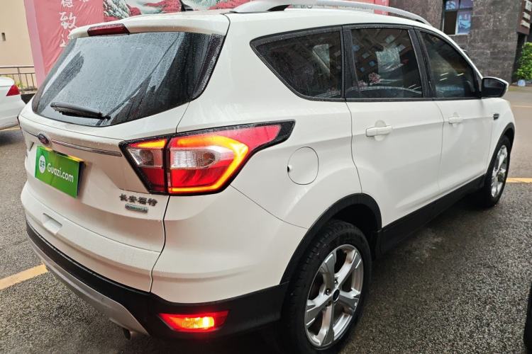 Used Ford Kuga 2017 EcoBoost 180 Two-Wheel-Drive Elite Trim
