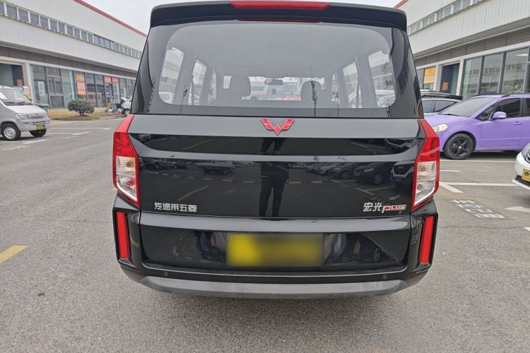 Used Wuling Hongguang PLUS 2019 1.5T Manual Standard Edition 5 Seats
