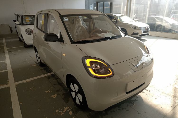 Used Wuling Hongguang MINIEV 2025 Four-Door Version Advanced Edition
