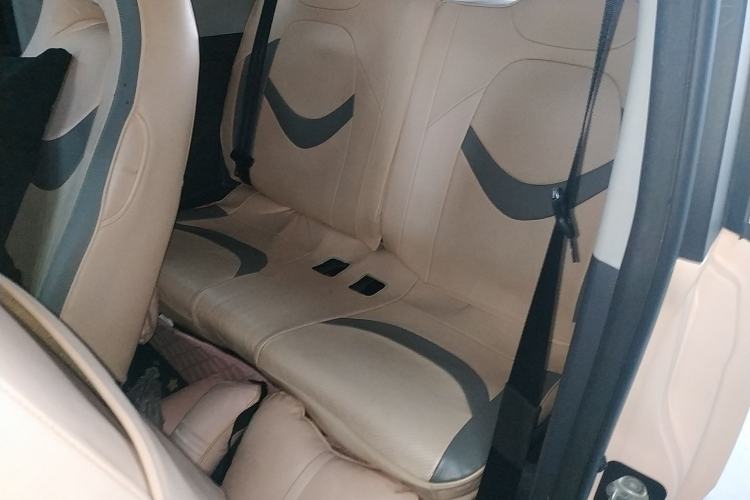 Used Chery QQ Ice Cream 2022 170km Sundae Phosphate Lithium-Ion
