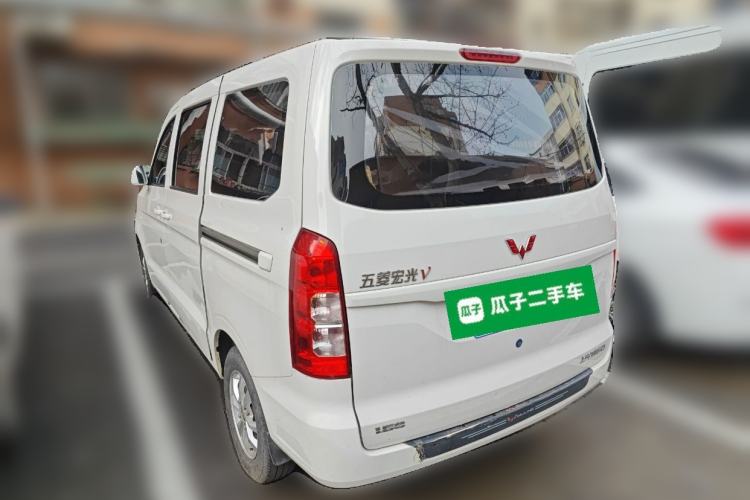 Used Wuling Hongguang V 2019 1.5L Enjoyment Version China VI LAR

