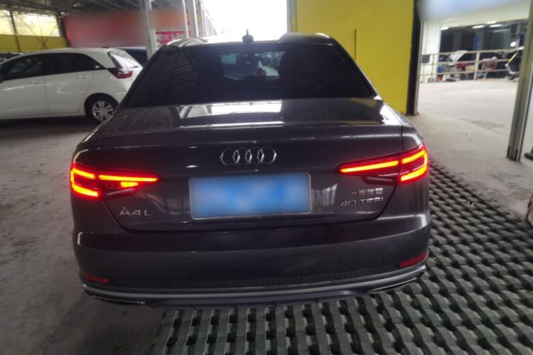 Used Audi A4L 2019 40 TFSI Fashion Edition China VI Emission Standard