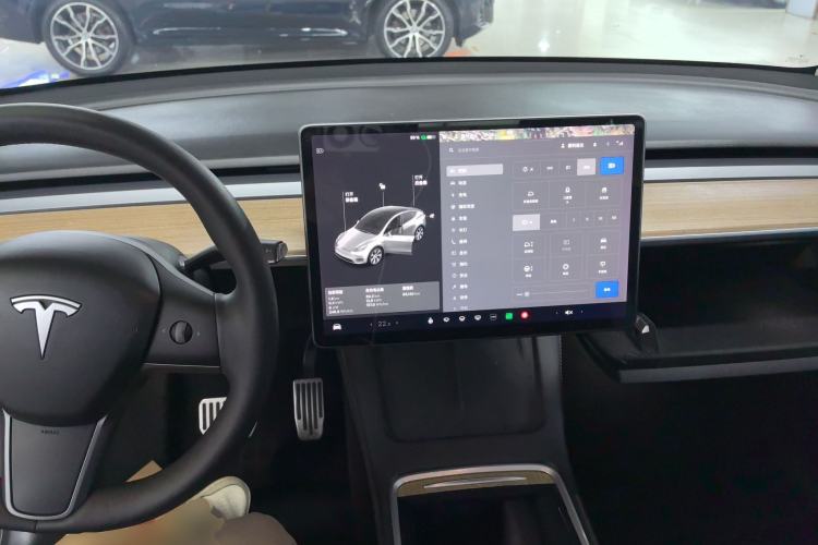 Used Tesla Model Y 2021 Long-Range All-Wheel-Drive Version
