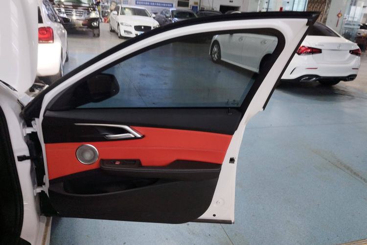 Used BMW 1 Series 2023 125i M Sport Night Edition
