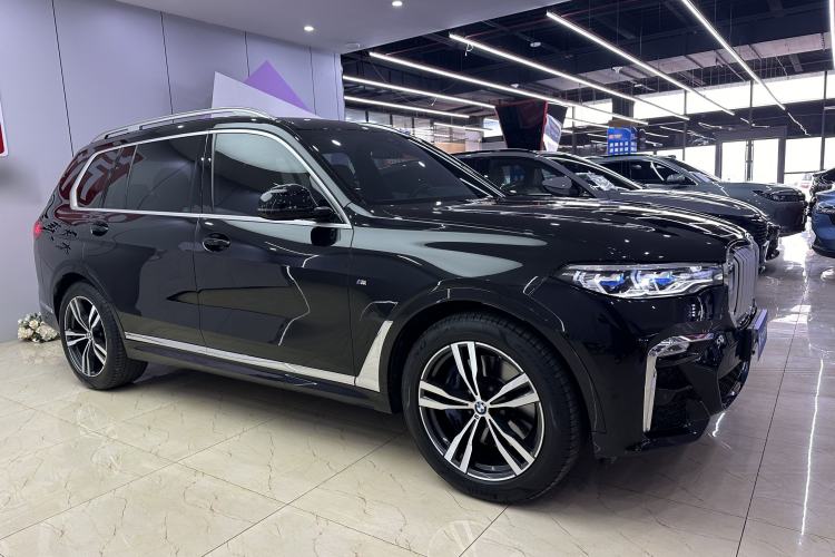 Used BMW X7 2021 xDrive40i Luxury M Sport Package
