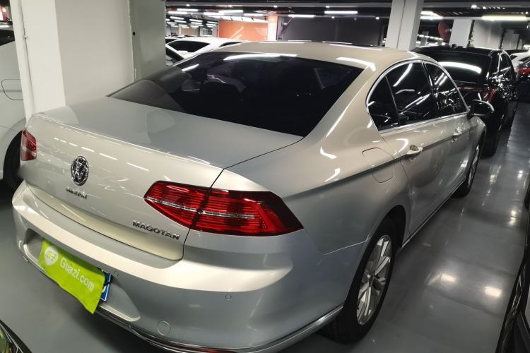 Used Volkswagen Magotan 2018 Facelift 330TSI DSG Luxury Model
