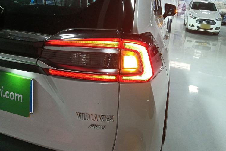 Used Toyota Wildlander 2023 2.0L CVT Four-Wheel Drive Luxury PLUS Edition
