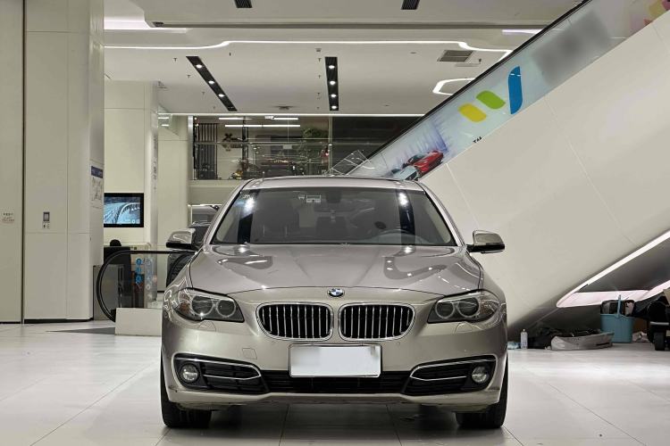 Used BMW 5 Series 2014 525Li Luxury Design Package
