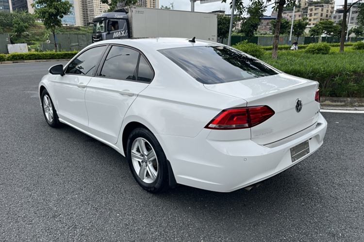 Used Volkswagen Lamando 2017 230TSI DSG Fashion Edition
