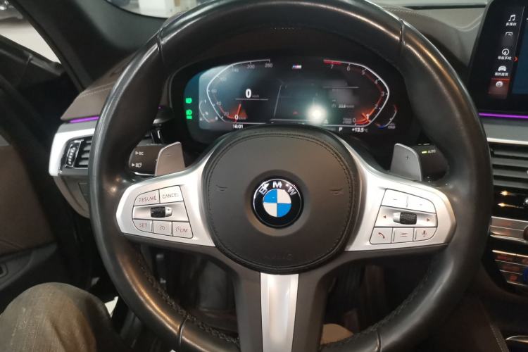 Used BMW 5 Series 2022 Second Facelift 530Li Leading Edition M Sport Package
