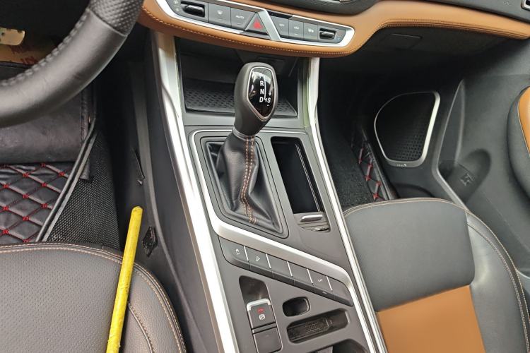 Used Geely Auto Vision X6 2018 1.4T CVT 4G Connected Luxury Version