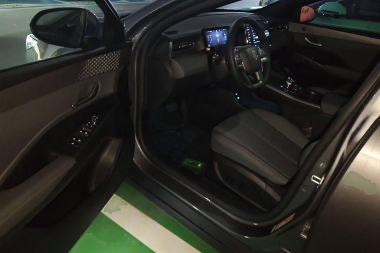 Used BYD Qin PLUS 2025 DM-i Smart Drive 120KM Superior Model
