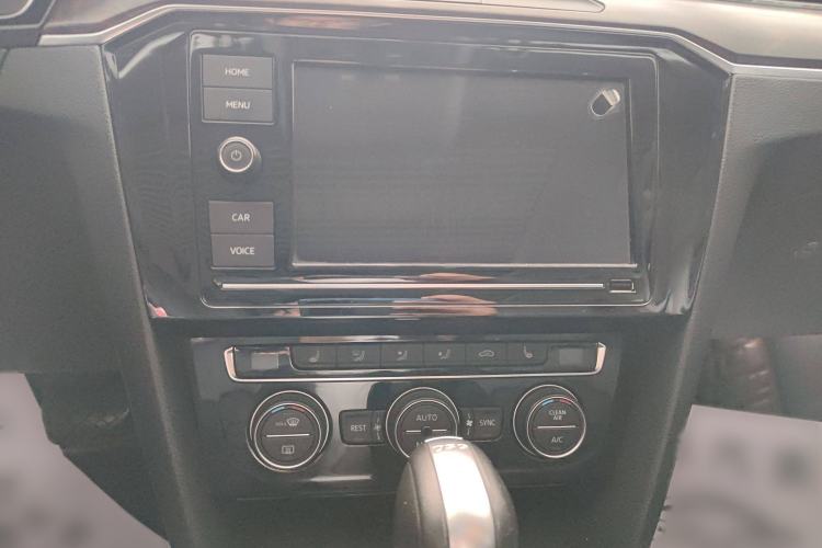 Used Volkswagen Magotan 2019 330TSI DSG Luxury Version China VI Standard
