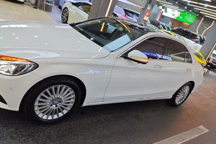 Used Mercedes-Benz C-Class 2015 C 200 L