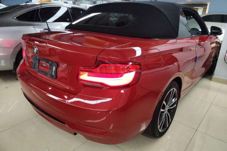 Used BMW 2 Series 2018 220i Convertible Coupe Sports Design Package

