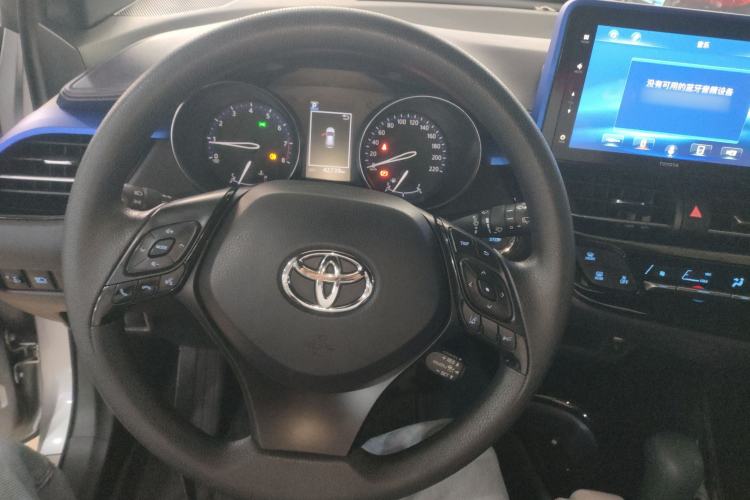 Used Toyota IZOA 2020 2.0L Enjoy Edition
