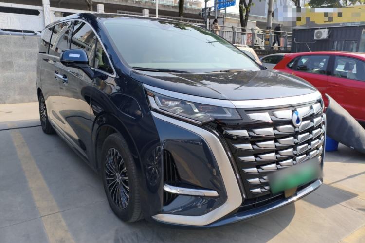 Used Denza D9 2022 DM-i 970 Four-Wheel Drive Flagship Model
